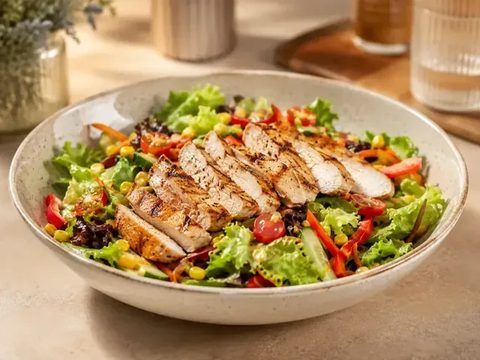 Izgara Tavuk Salata